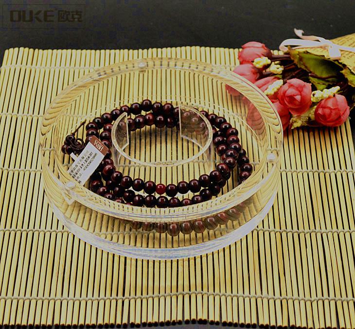 Custom acrylic box for bracelet