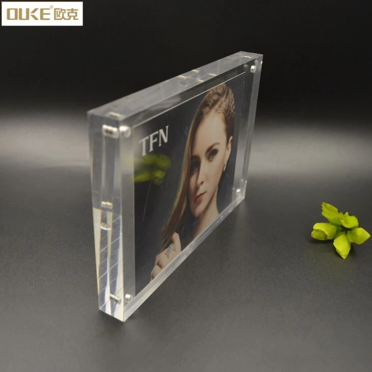 Simple Cheap Acrylic Photo Frames